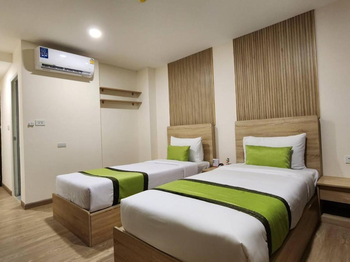 Icheck Inn Darisa Patong Esterno foto